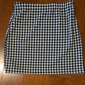 Black and White Mini Pencil Skirt
